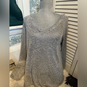 ⭐️ 3/$20.00 Women’s sweater